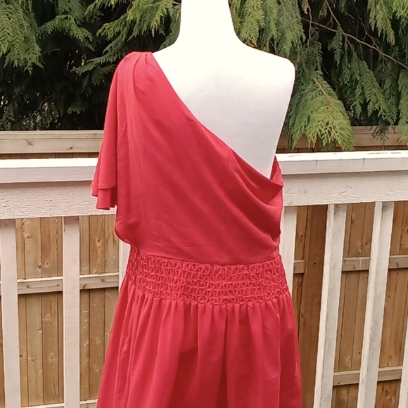 Eliza J Royal Collection one bare shoulder dress size 14 - Picture 5 of 7